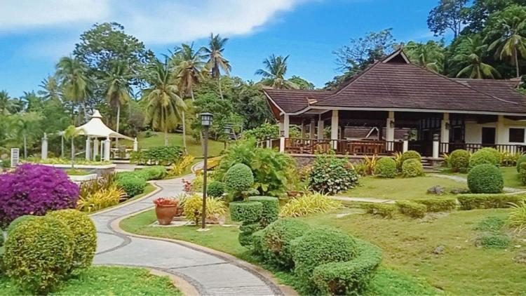 Kembali Condo Resort With Sea View Davao Exterior photo